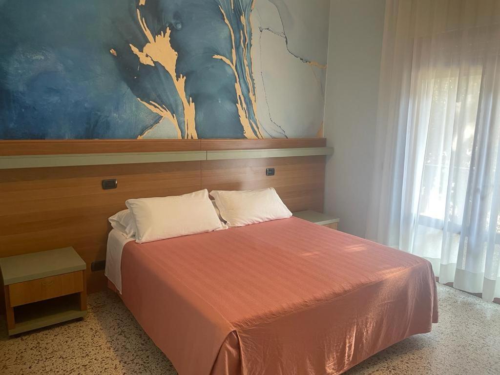 Hotel Pine Beach Rosolina Mare Exterior photo